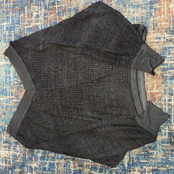 We the Free Women's Long Sleeve Deep V Top Waffle Knit Gray Size Small - Picture 6 of 6